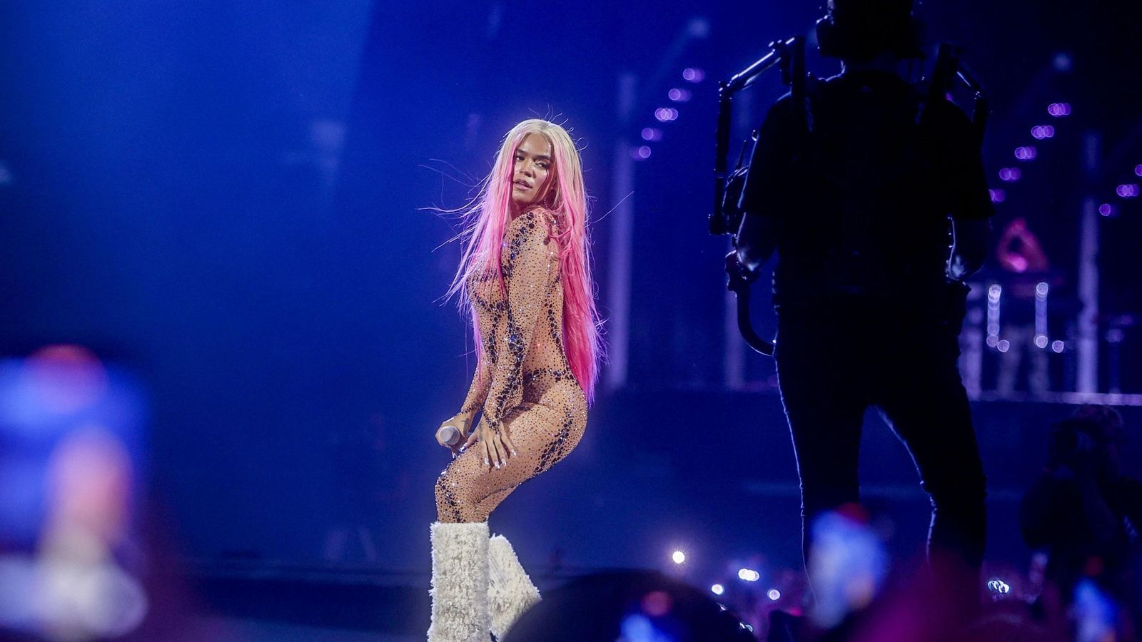 Las fotos del primer concierto de cuatro de Karol G en el Santiago Bernabéu