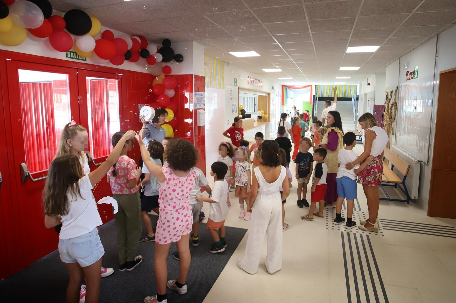 Las mejores imágenes de la vuelta al cole en el CEIP Nuevo Ensanche Sur