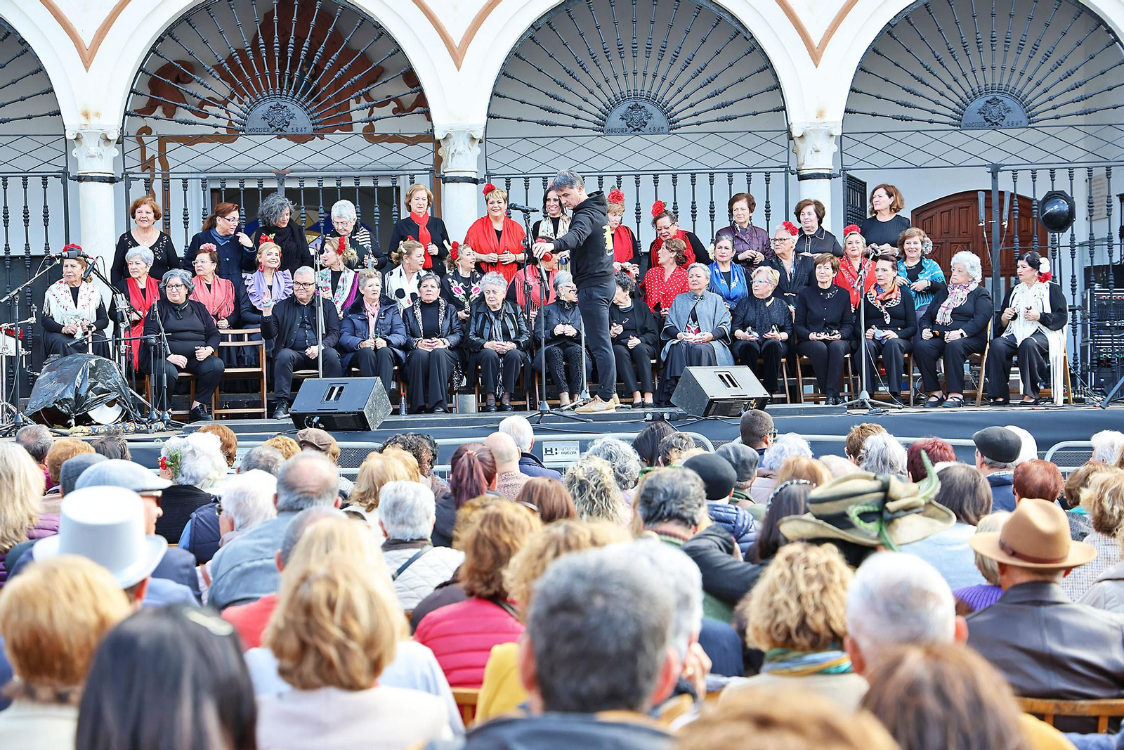 Imágenes del ambiente en la Feria de Época 1900 de Moguer