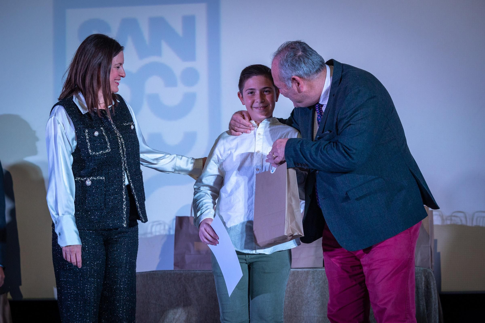 Imágenes de la entrega de premios académicos en San Fernando