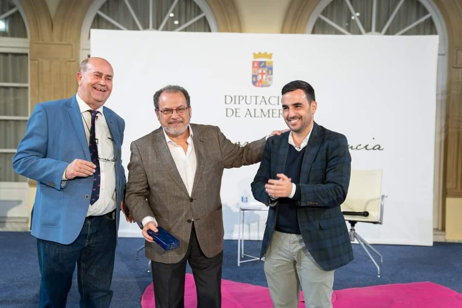 Juan Aguilera, Paco Aguado y Carlos Sánchez, en la finalización del acto.