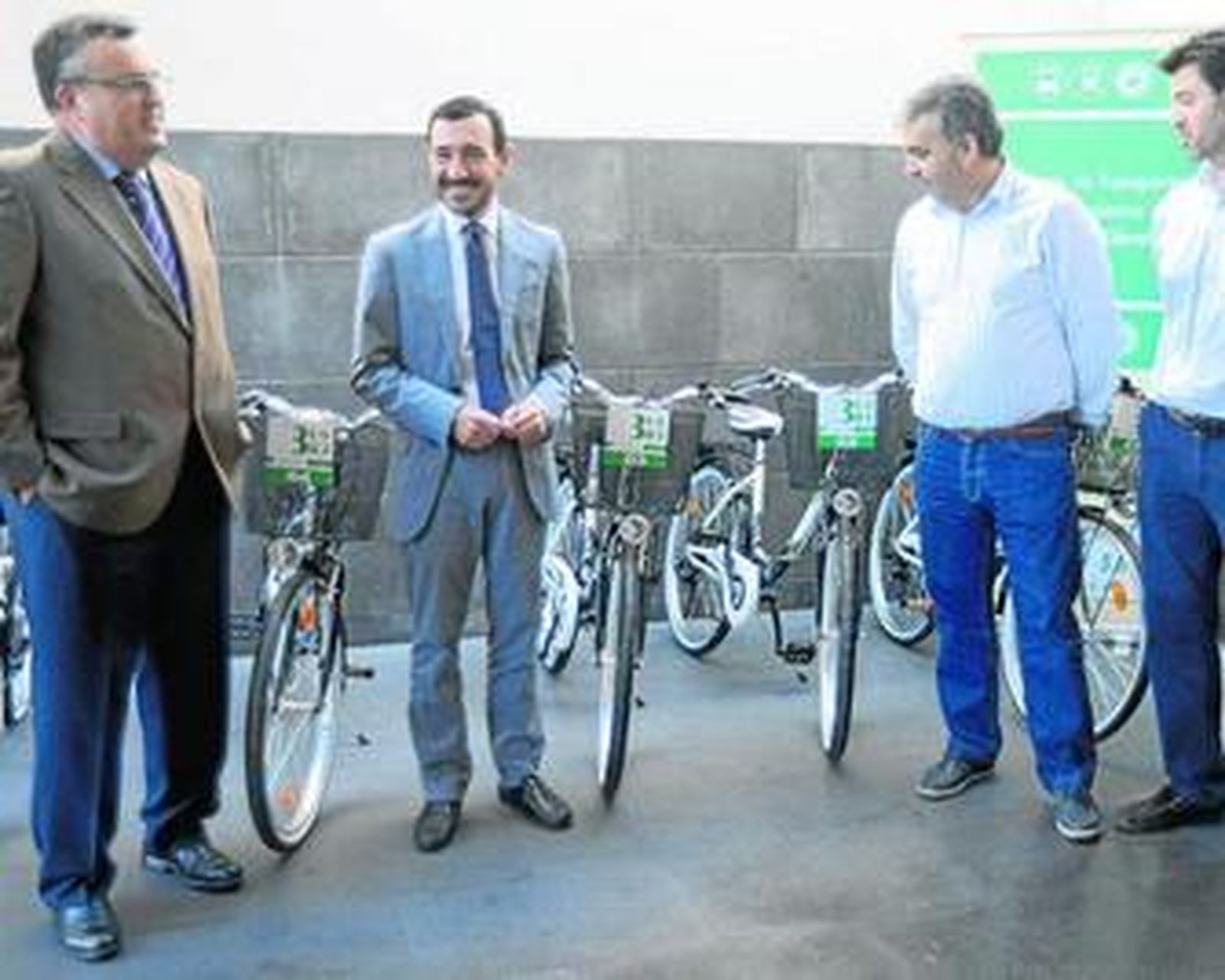 Imagen de la presentación del proyecto en la estación de autobuses San Bernardo, ayer.