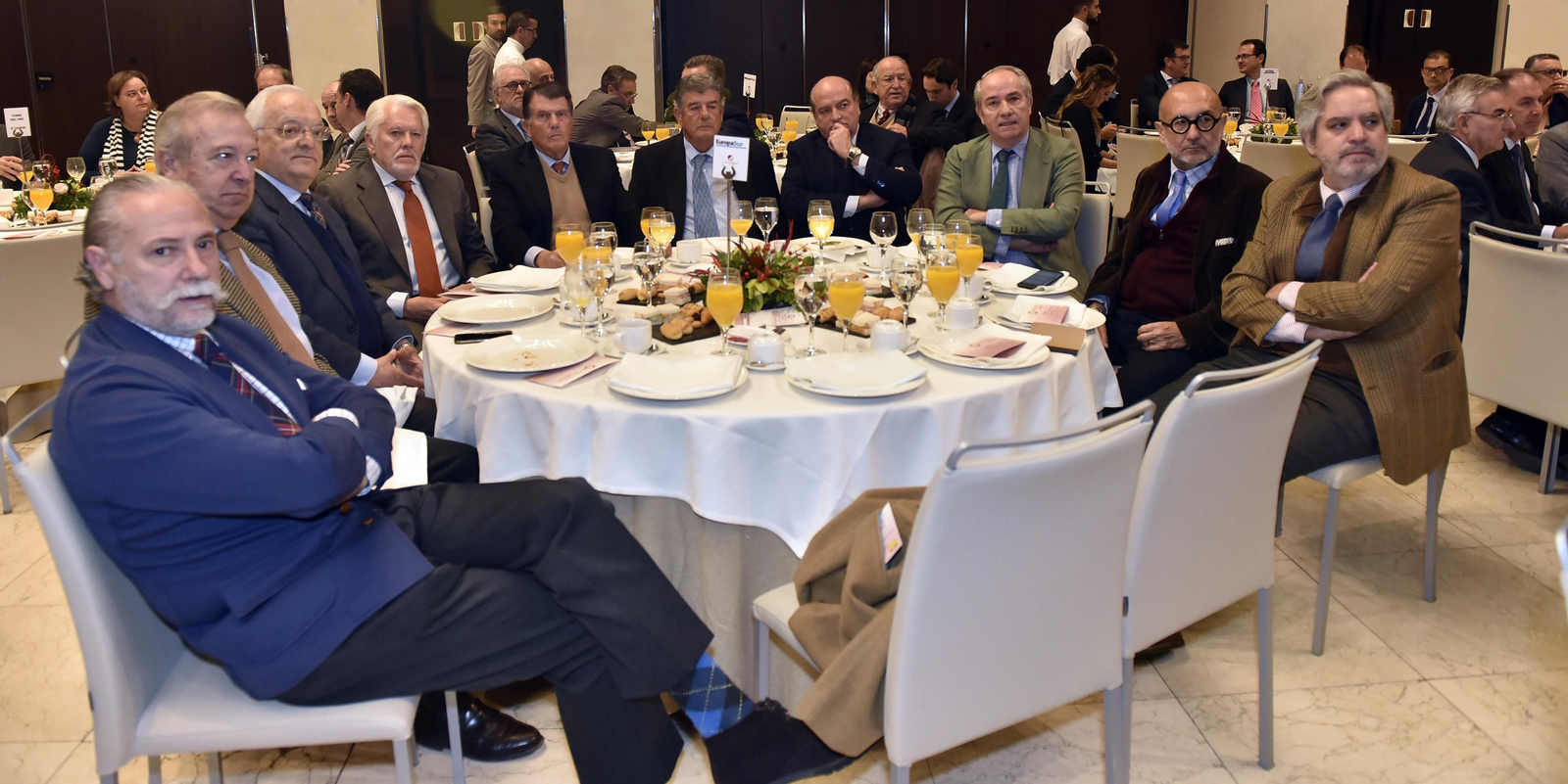 Leonardo Rodríguez de la Borbolla, Alfonso Barón, Alfonso Pérez de los Santos, Francisco Ballester, Juan Álvarez, Pedro Álvarez, Luis Miguel Martín Rubio, José Manuel Gómez-Angulo, Manuel Marchena y Luis Sánchez-Moliní.