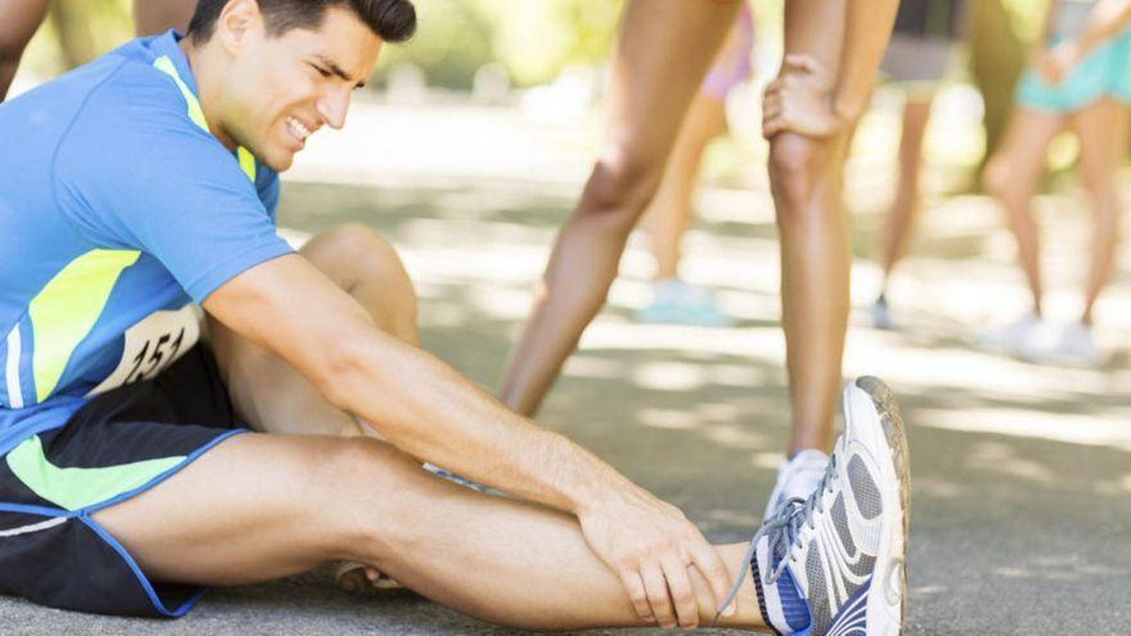 Las dietas milagro pueden llevarnos a lesiones deportivas.