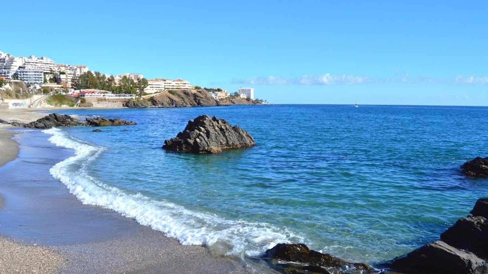 La playa de Arroyo Hondo. La playa de Arroyo Hondo.