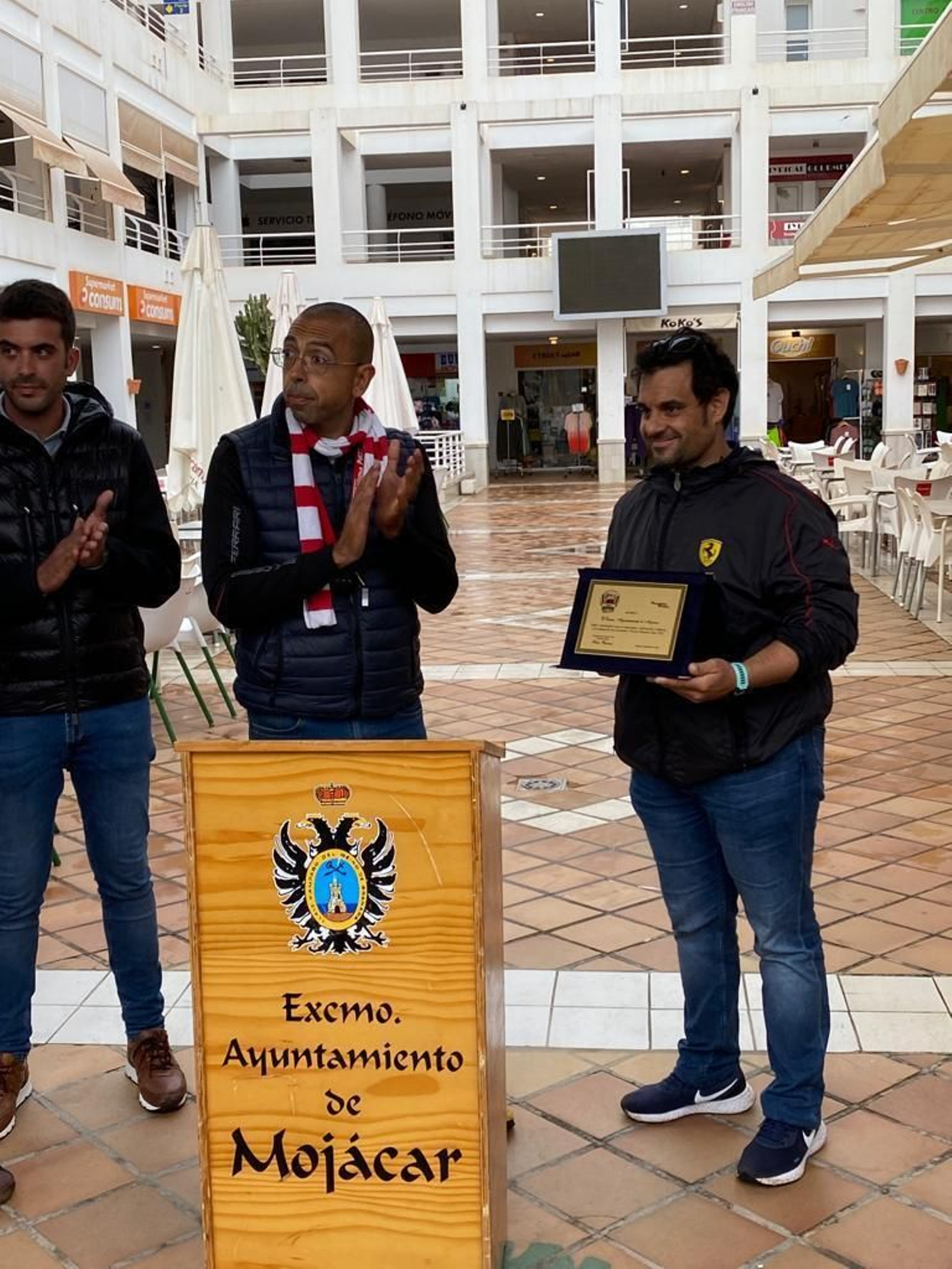 Los míticos Ferrari ya recorren la provincia.