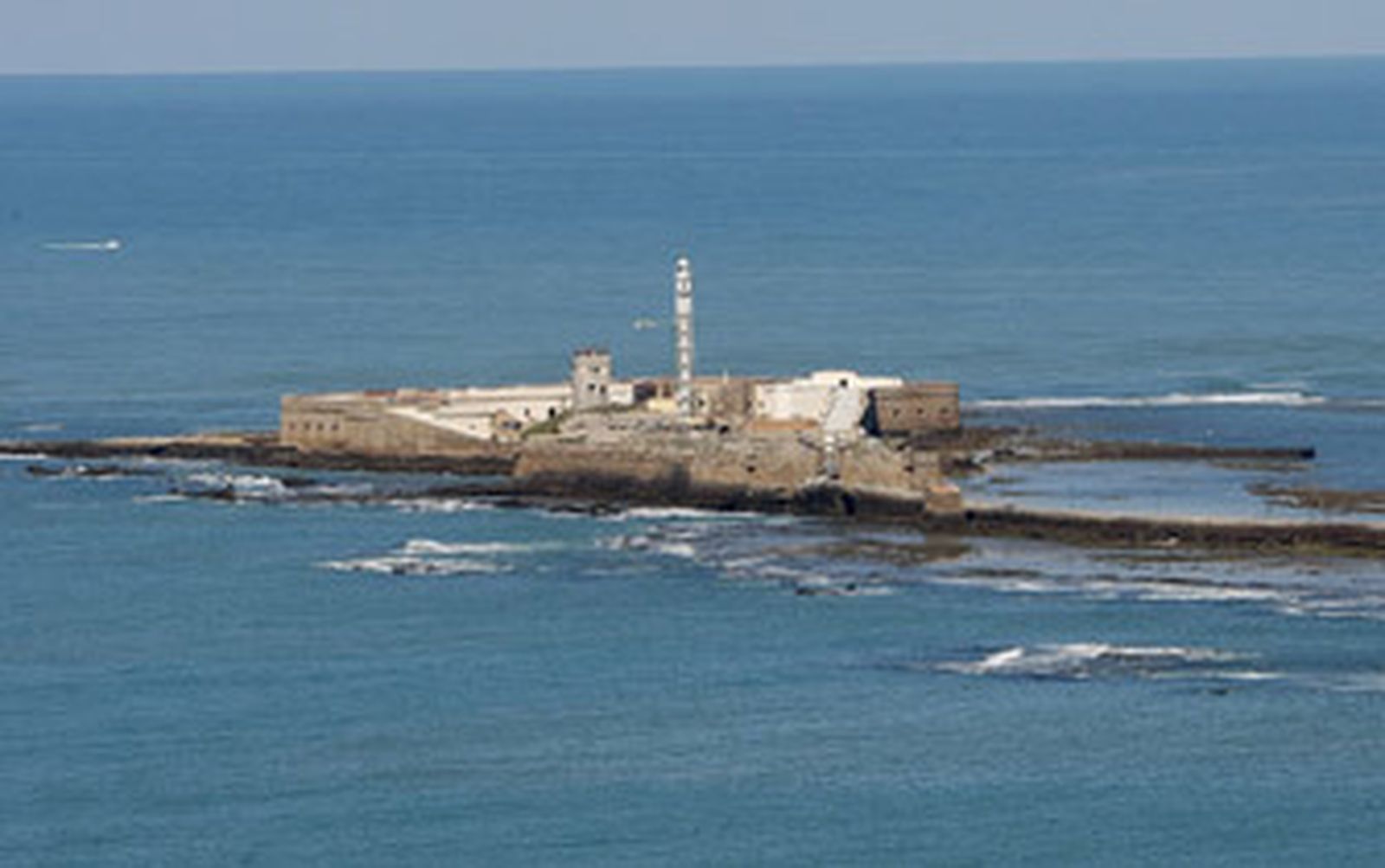 El Castillo y más allá