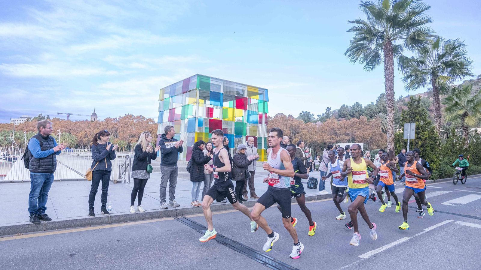 Búscate en las fotos de la Maratón de Málaga 2024
