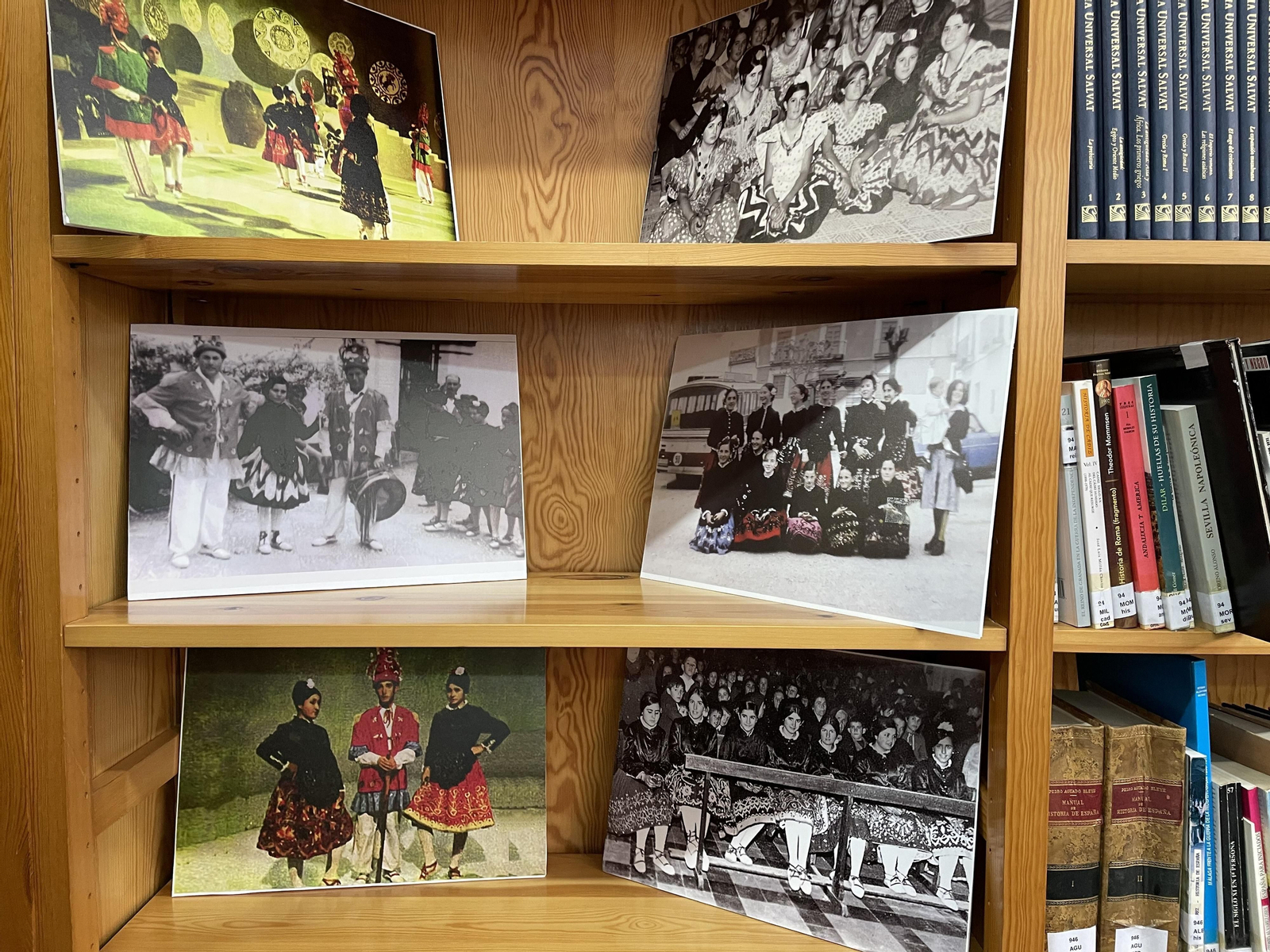 Parte de la exposición sobre la mujer rural en Puebla de Don Fadrique.