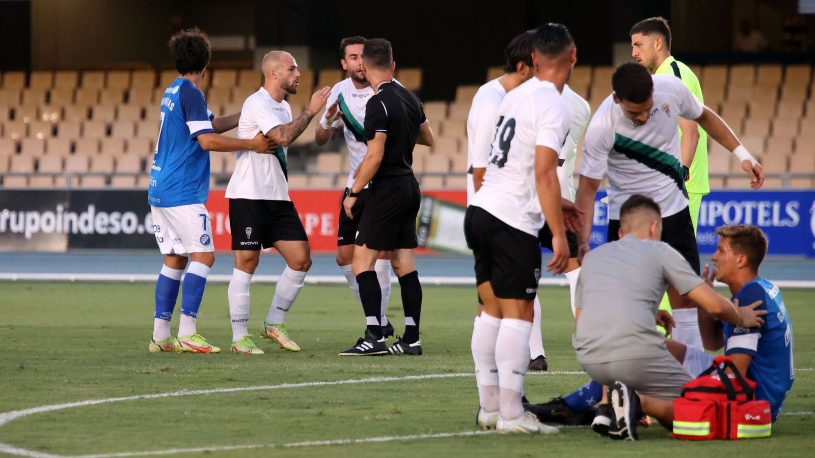 Imágenes del I Trofeo Pepe Ravelo entre Xerez DFC y Córdoba CF en Chapín
