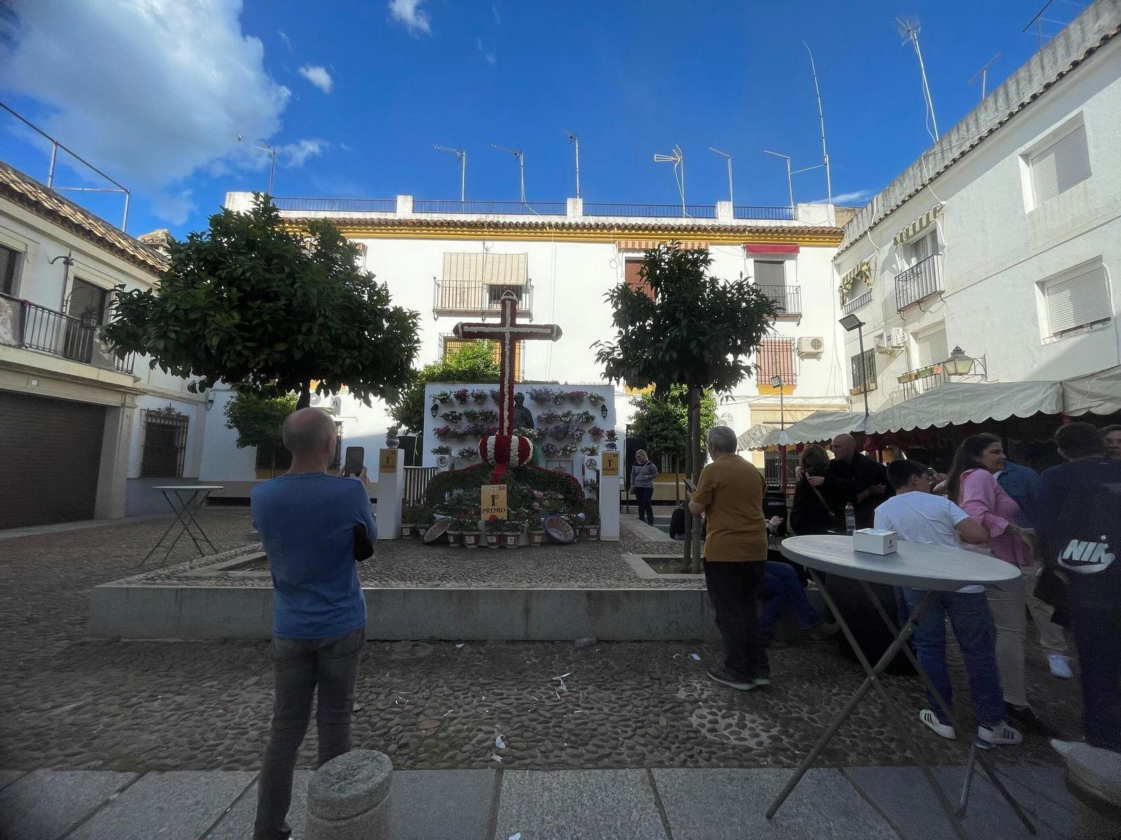 Cruz de la Hermandad de Nuestro Padre Jesús Nazareno. Las Cruces ganadoras del concurso municipal de Córdoba 2024, en imágenes