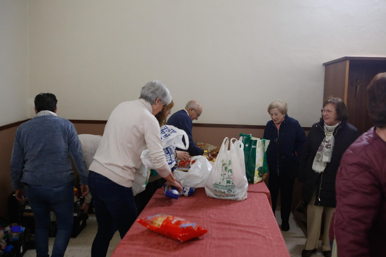 Las fotos del homenaje al padre Pedro por sus 50 años de entrega absoluta a la Piñera