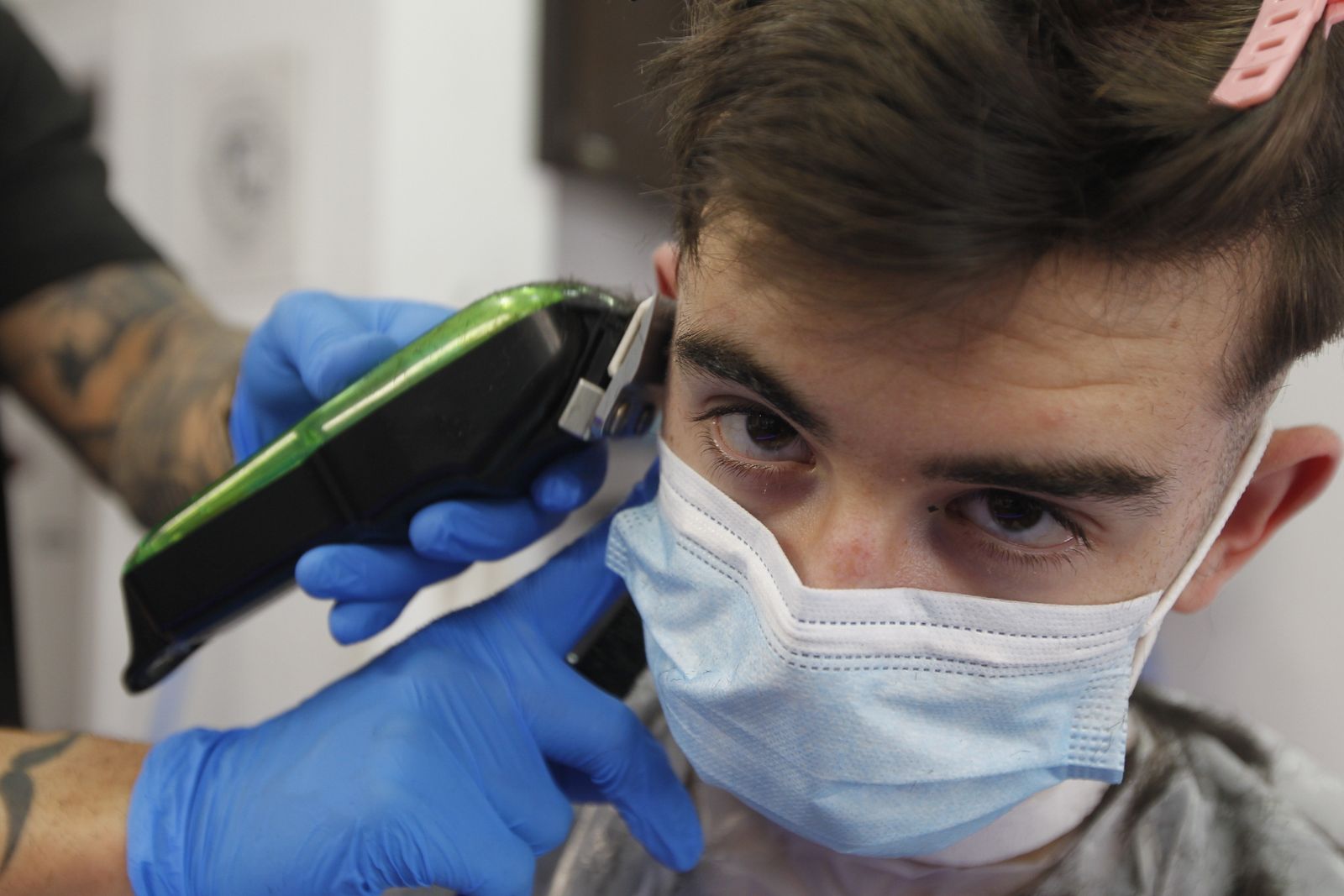 Fotografías primer día de peluquerías en coronavirus-COVID-19. Almería