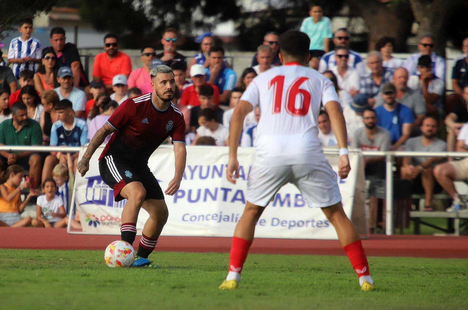 Imágenes del Recreativo de Huelva-Sevilla At en el Memorial Manuel González Rodríguez de Punta Umbría