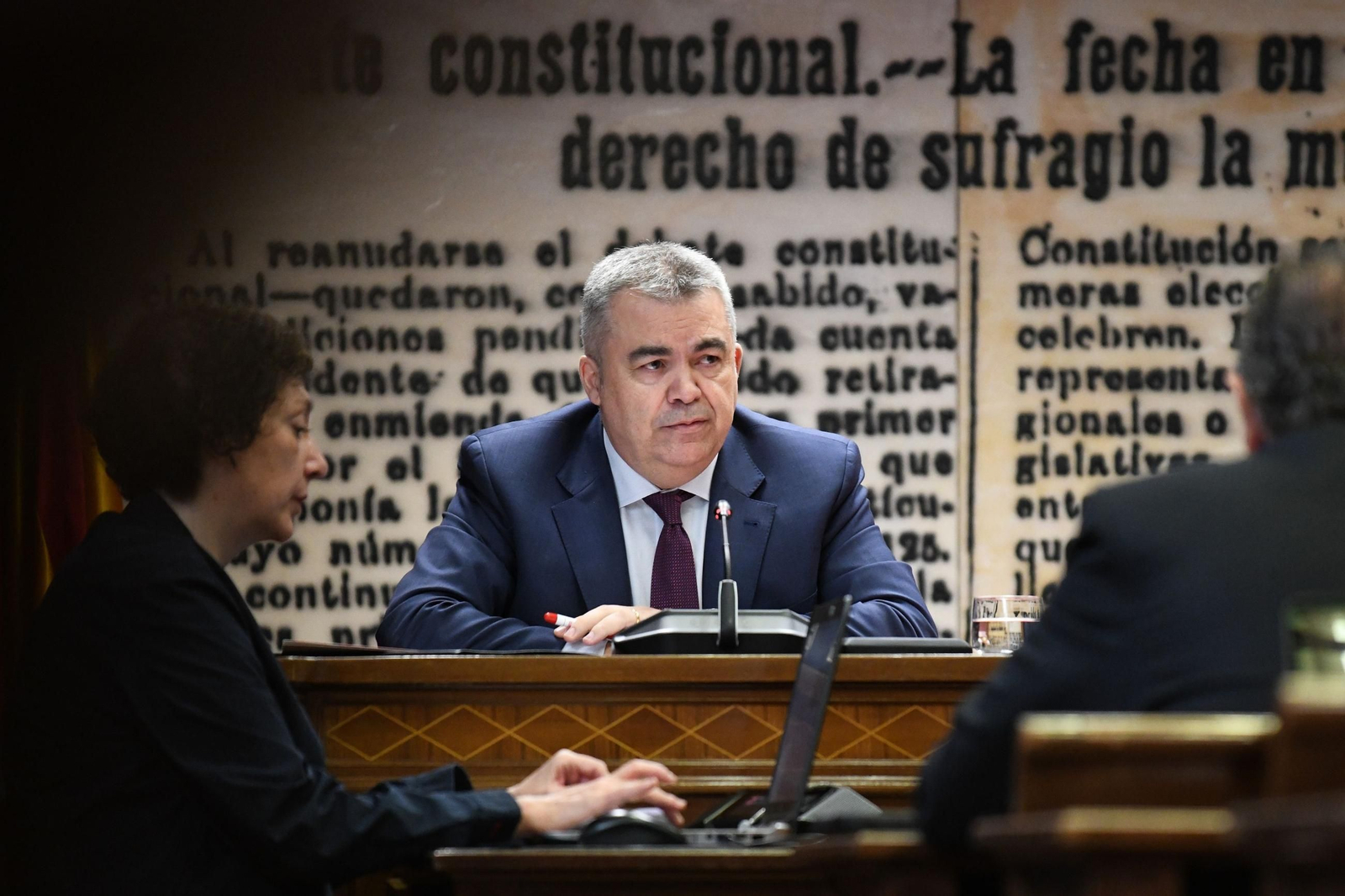Una juez abre una investigación contra Cerdán por falso testimonio en el Senado.