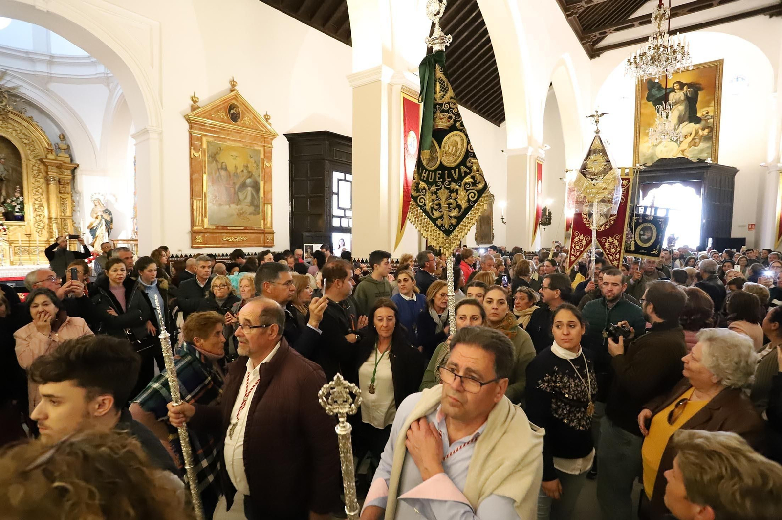 Imágenes de la llegada de la Hermandad del Rocío de Huelva a Almonte