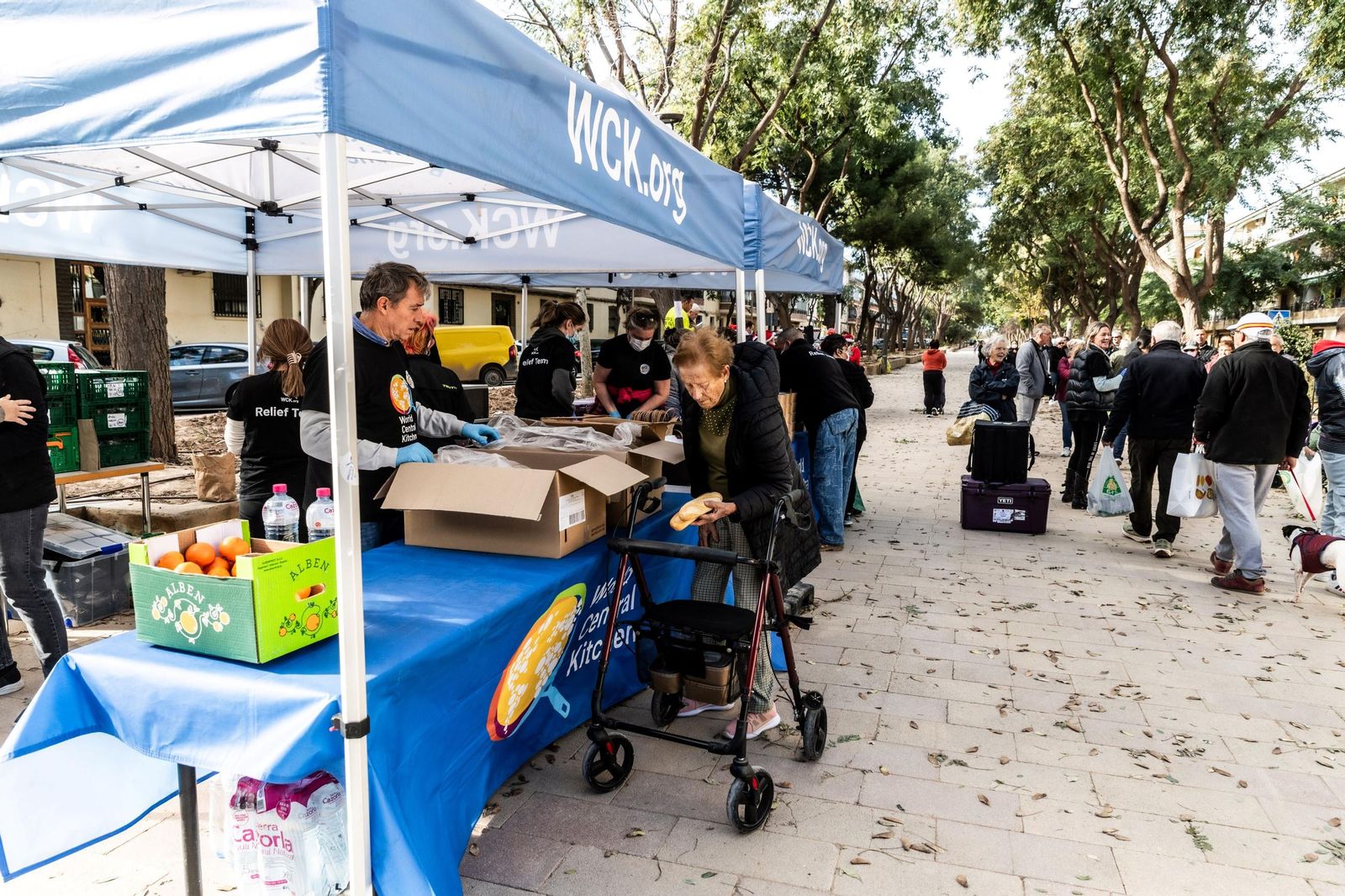 Reparto de Comidas en Alfafar.