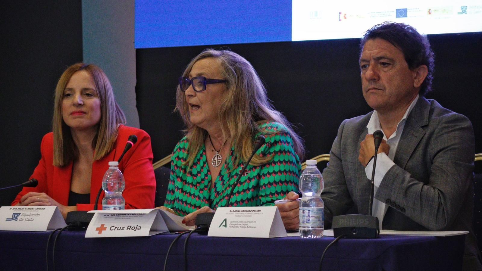 Gran acogida de la IV Feria de Empleo de Cruz Roja