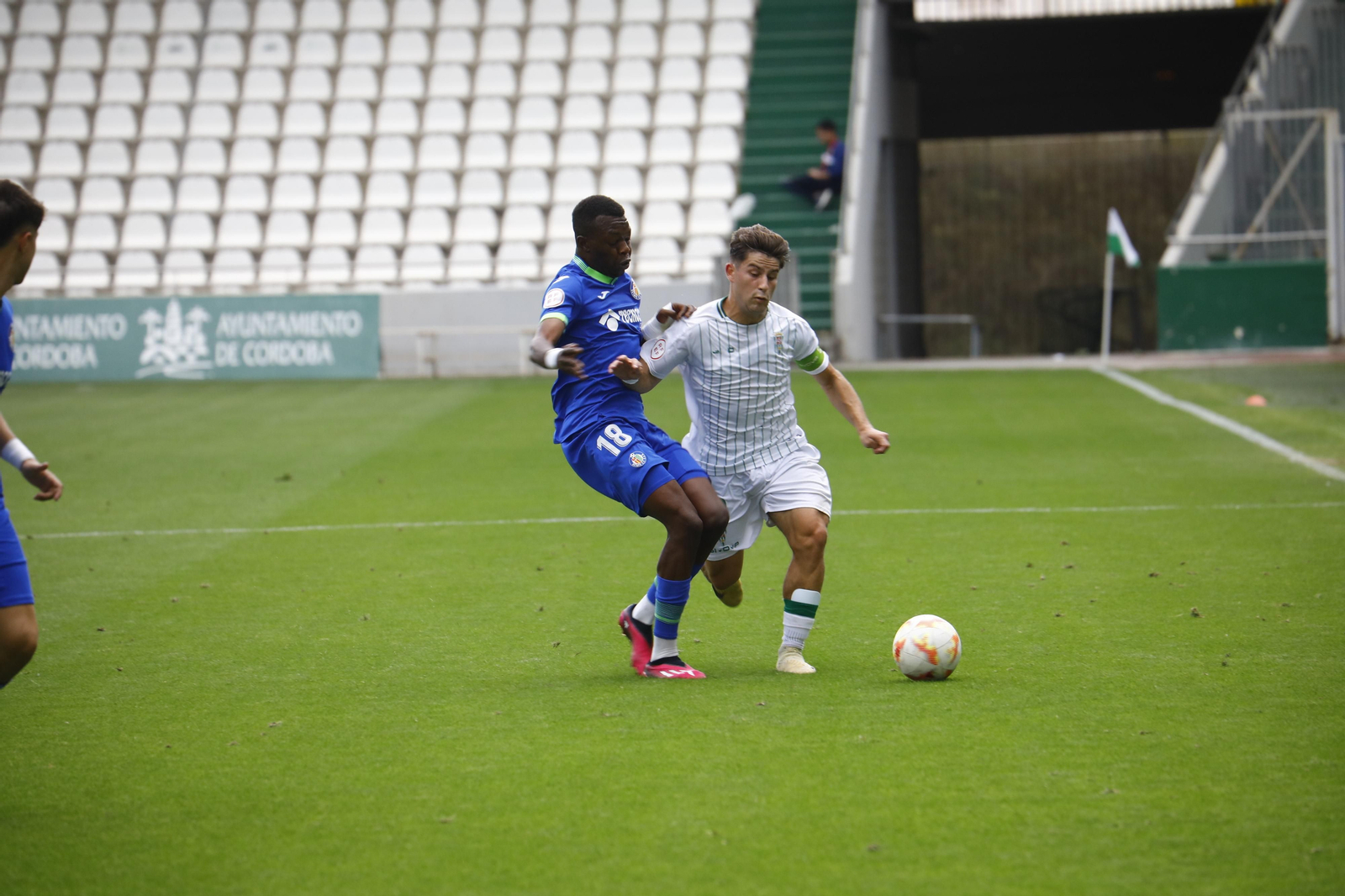 Las mejores fotos de la victoria del Córdoba B ante el Getafe B en El Arcángel