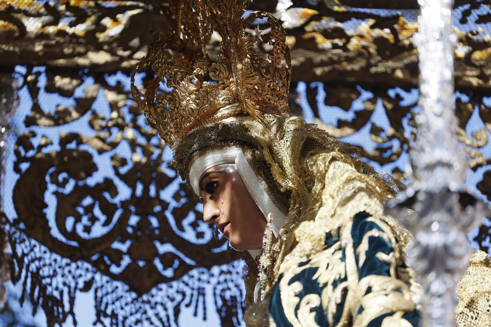 las imágenes de la procesión de la Esperanza de Triana a la Catedral