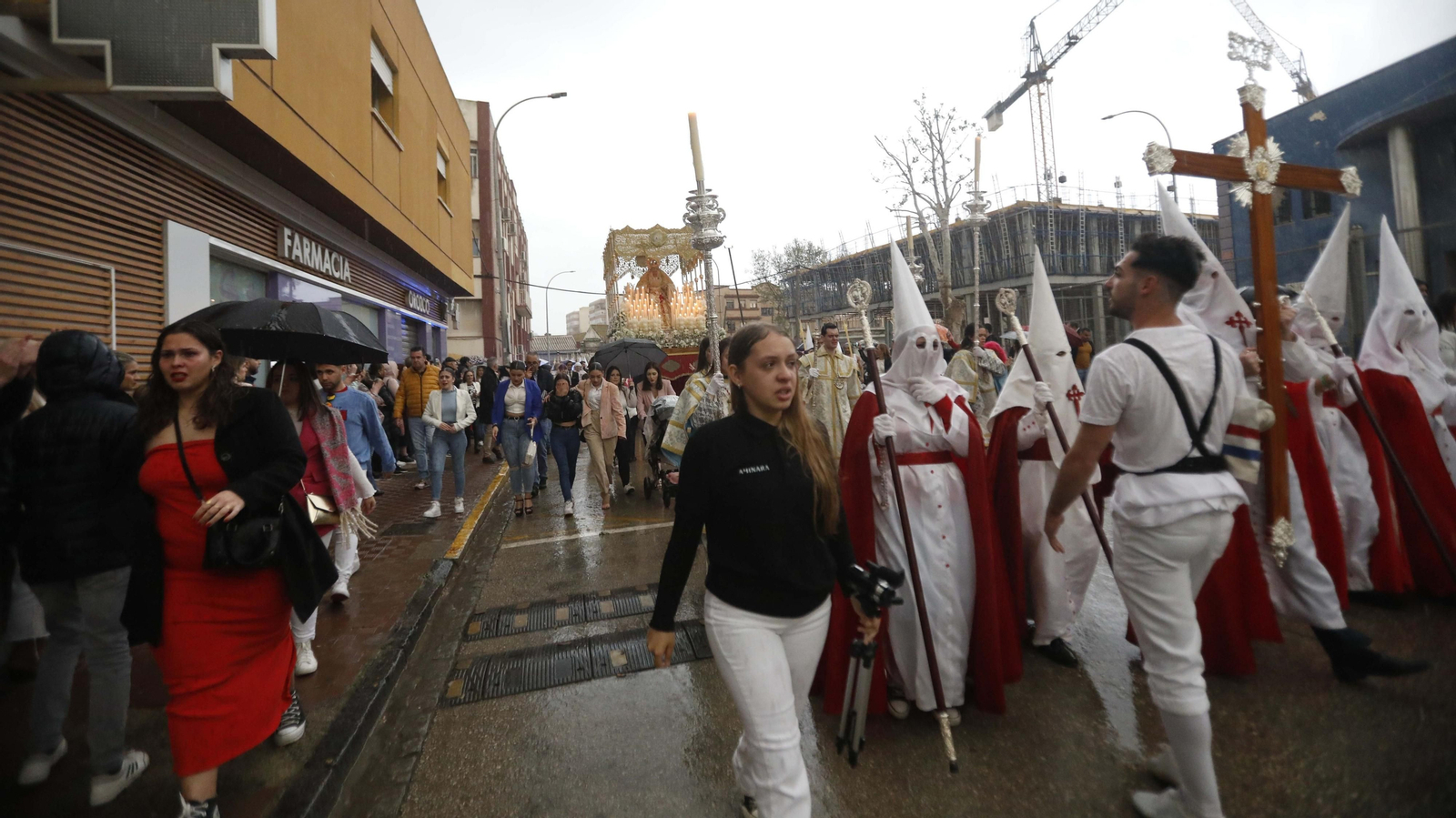 Fotos del Domingo de Ramos en La Línea: La Borriquita y Flagelación