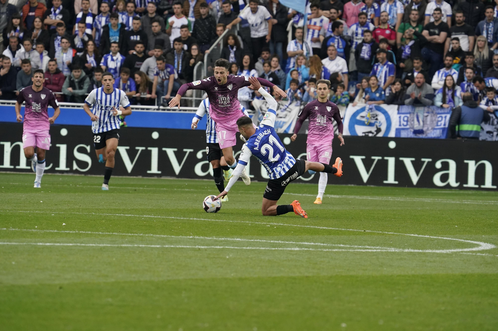 El Alavés - Málaga CF, en fotos