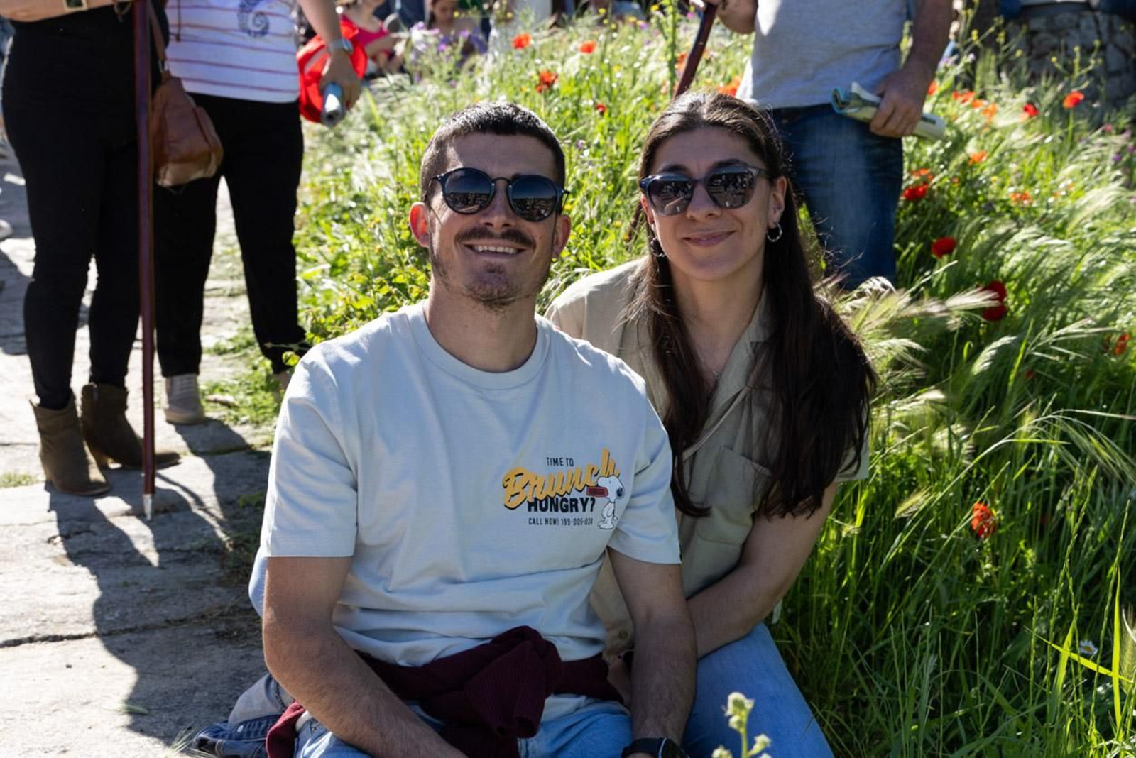 Miles de romeros acuden al encuentro de la Virgen de la Cabeza en su romería