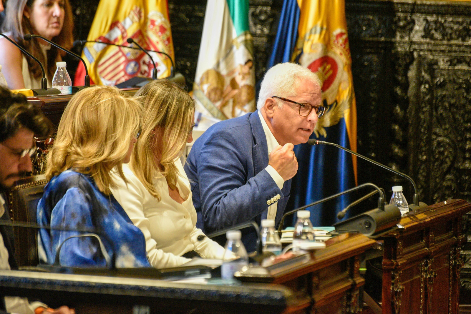 Jacinto Muñoz, consejero delegado de Algesa y primer teniente de alcalde, en el Pleno del Ayuntamiento del pasado viernes.