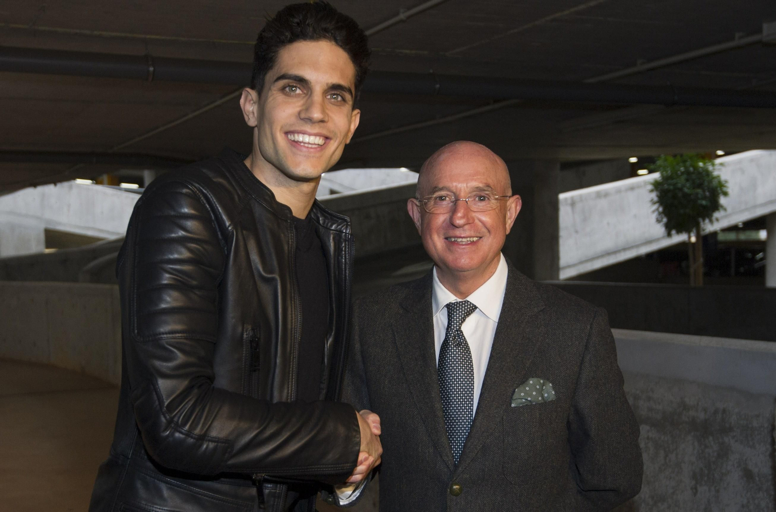 Bartra, recibido por Serra.