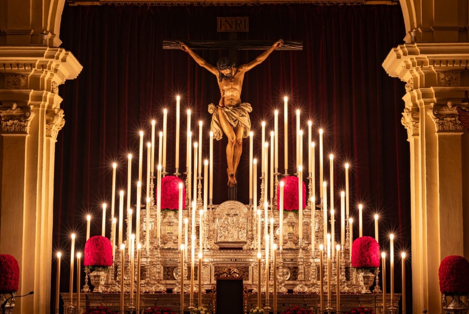 El altar de quinario del Cristo de la Buena Muerte