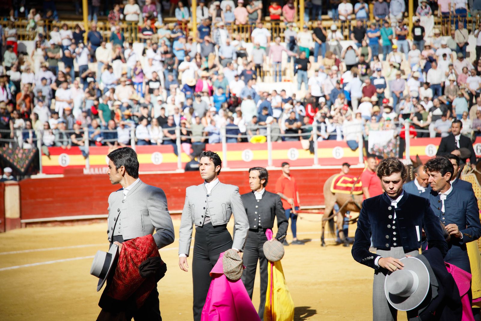 Imágenes del festival mixto lucha contra el cáncer