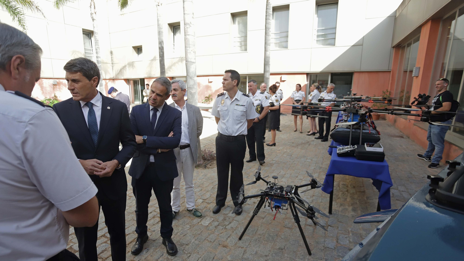 Fotos de los 'narcodrones' incautados por la Policía Nacional en Algeciras Fotos de los 'narcodrones' incautados por la Policía Nacional en Algeciras
