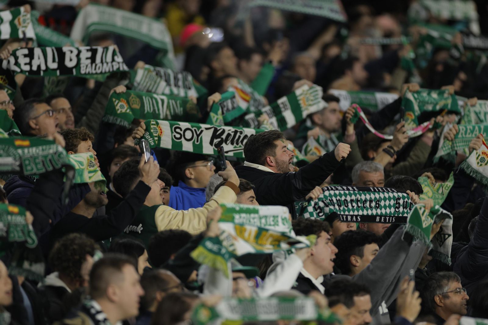 Búscate en las fotos del Betis - Real Sociedad