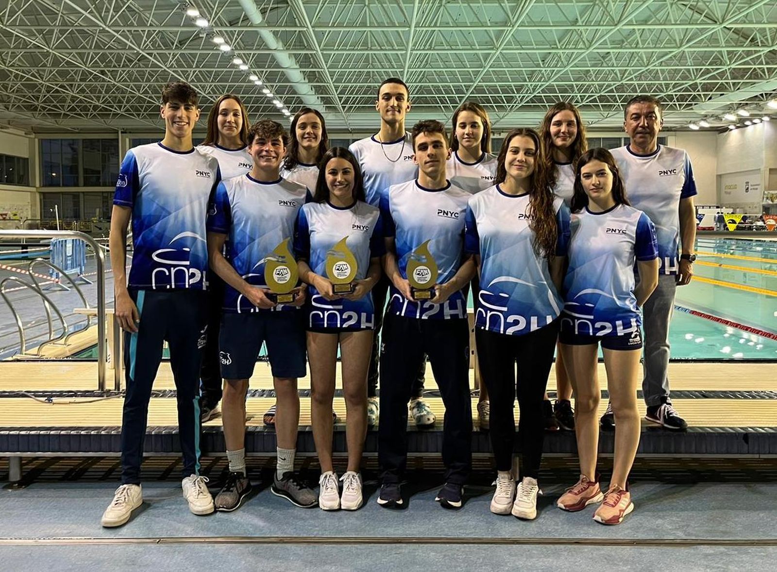 El equipo júnior del Dos Hermanas, campeón de Andalucía.