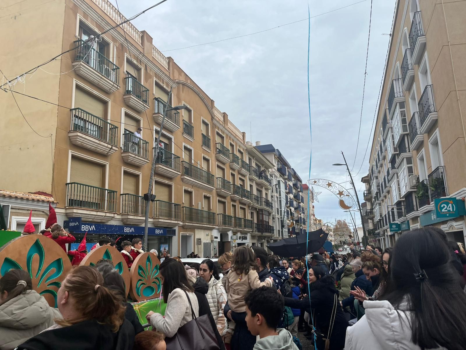 La mágica cabalgata de los Reyes Magos en Cuevas del Almanzora, en imágenes
