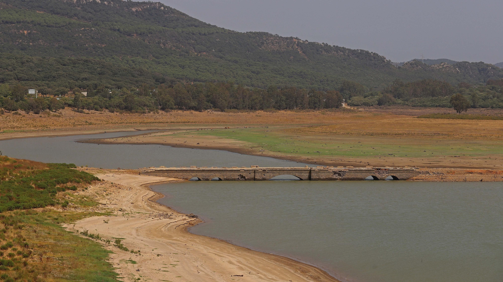 Fotos del embalse de Charco Redondo al 31 % de su capacidad Fotos del embalse de Charco Redondo al 31 % de su capacidad