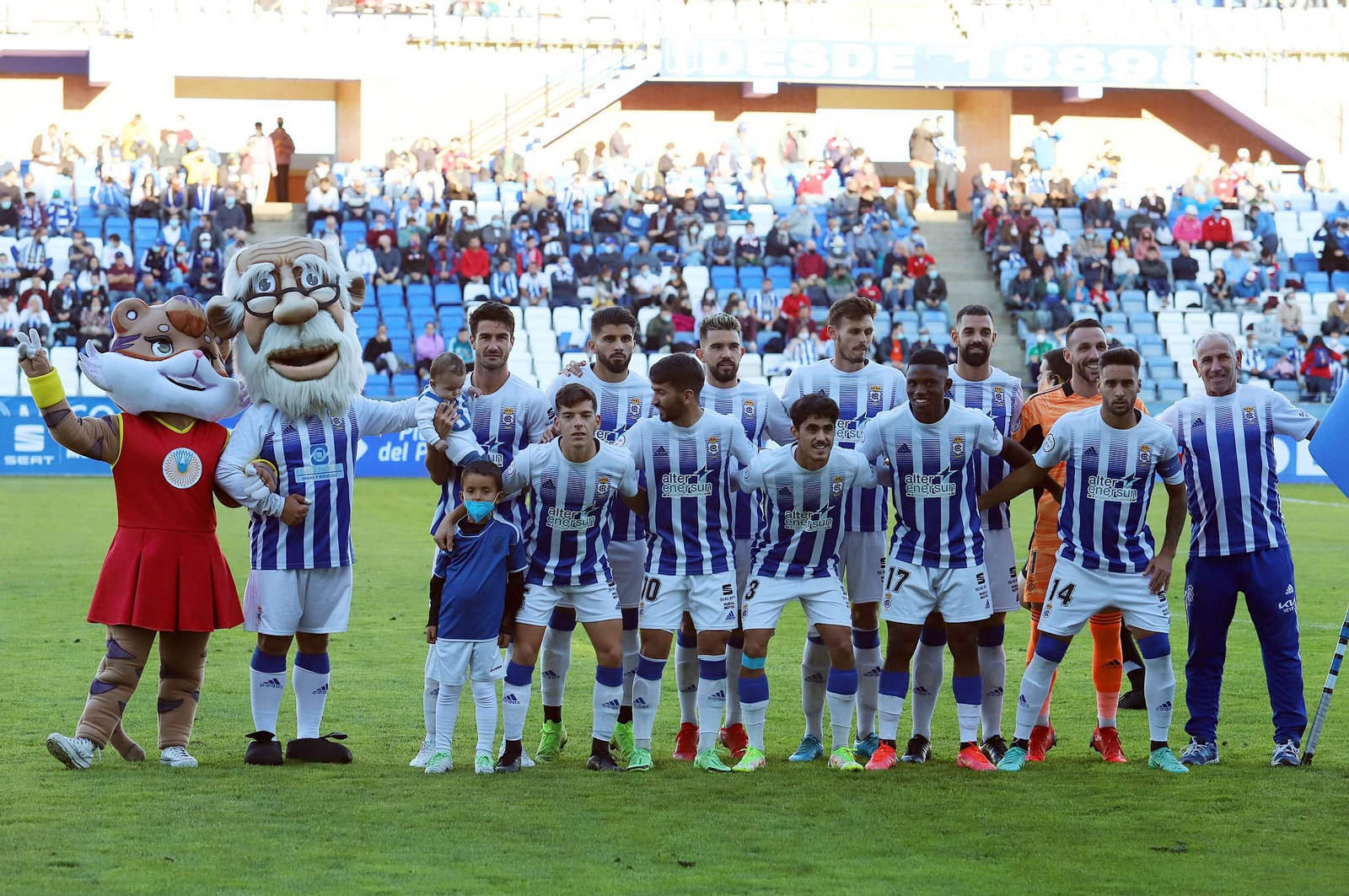 Imágenes del Recreativo de Huelva-Puente Genil