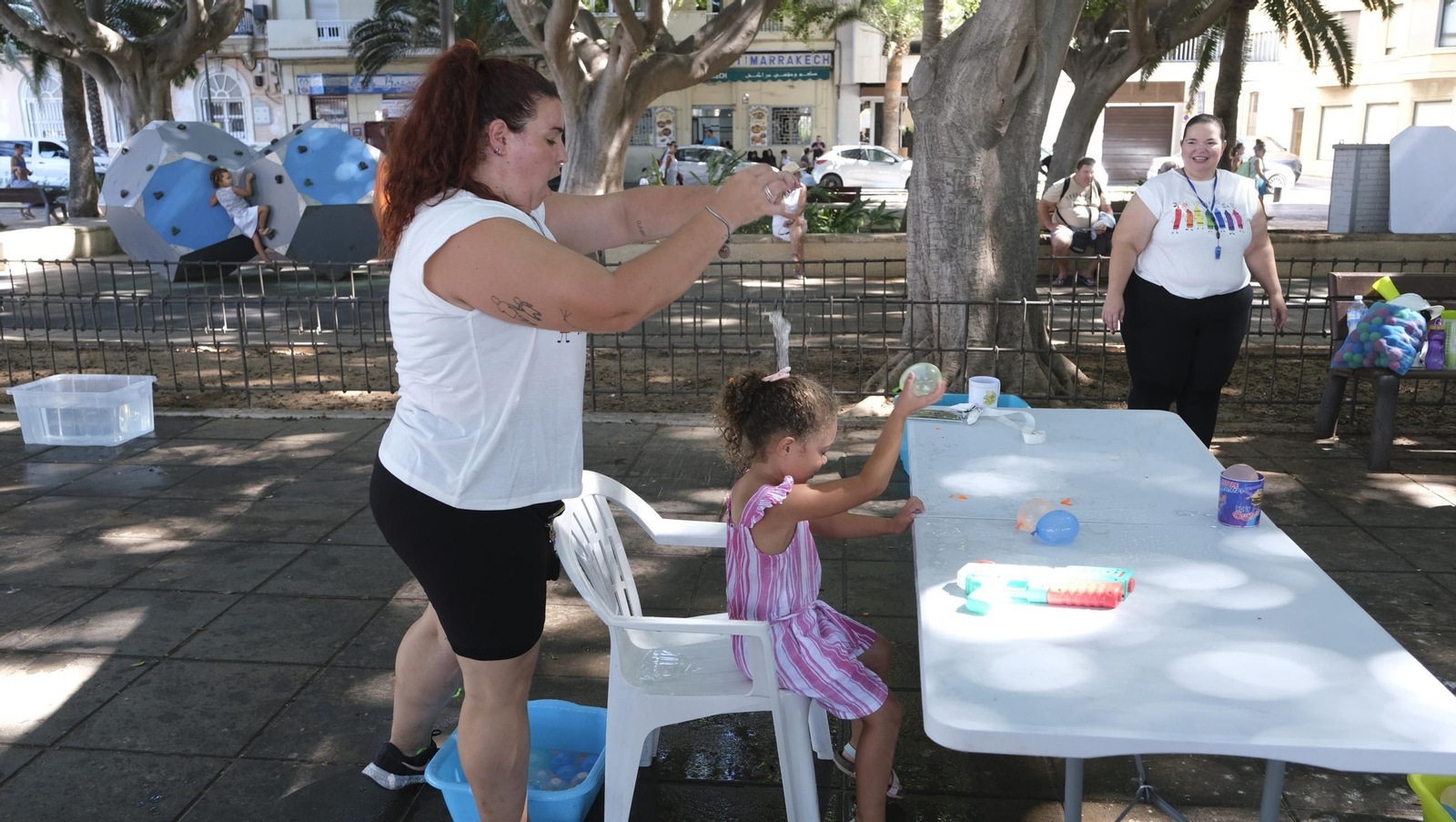Juegos Tradicionales Infantiles en la Feria de Almería 2024, en imágenes