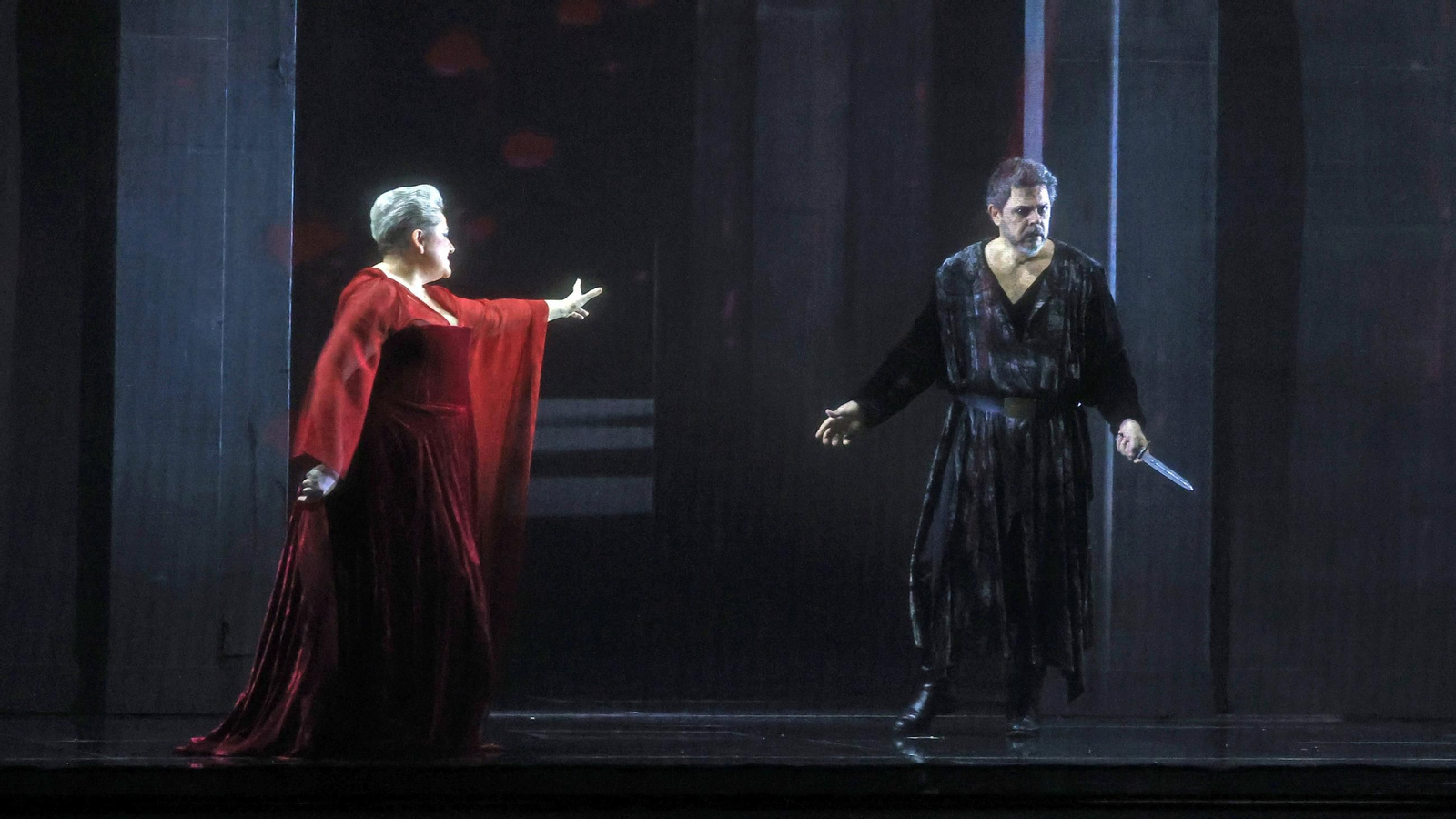 Imágenes de la ópera Macbeth en el Teatro Villamarta de Jerez