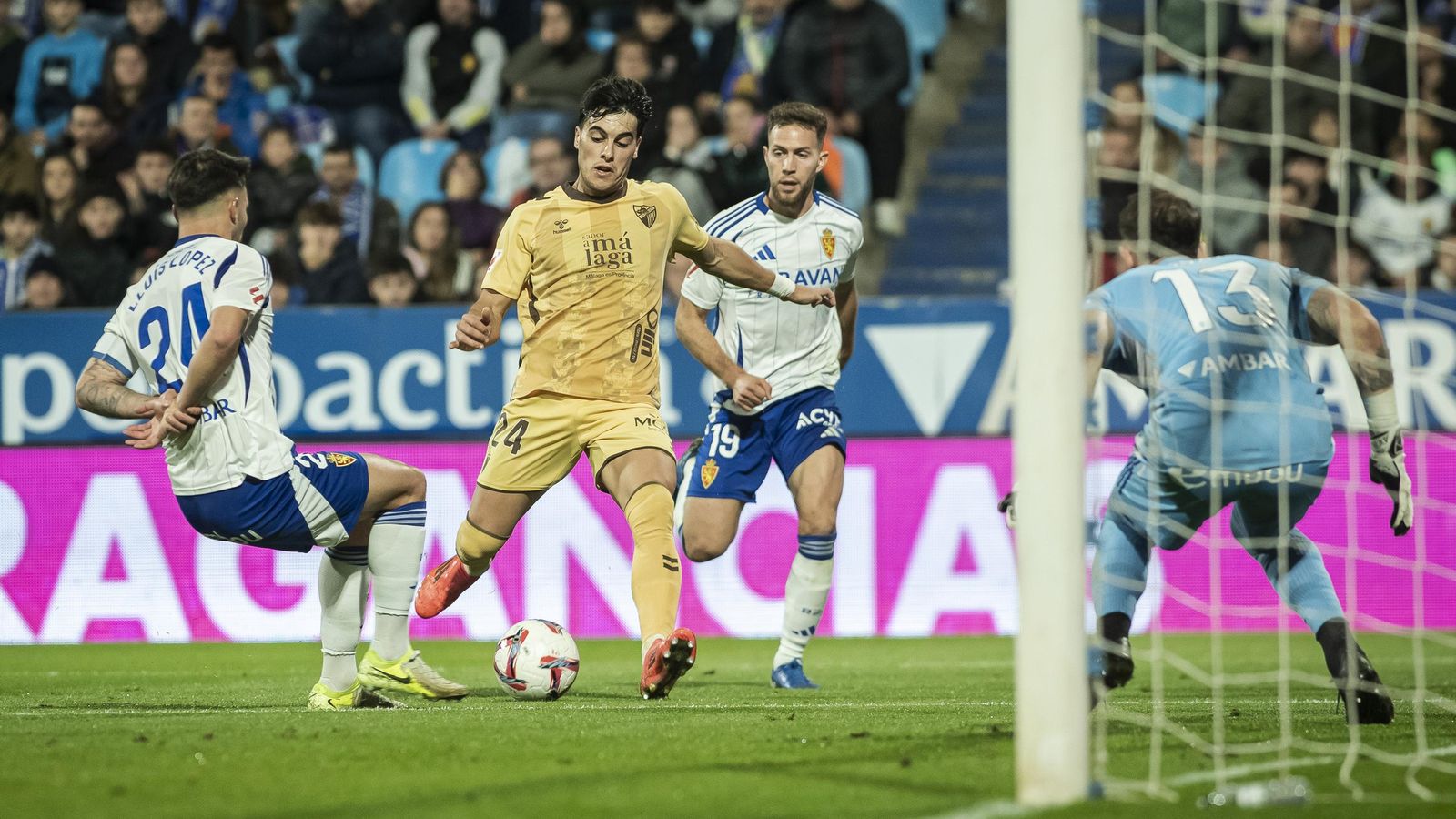 El Zaragoza-Málaga CF, en fotos