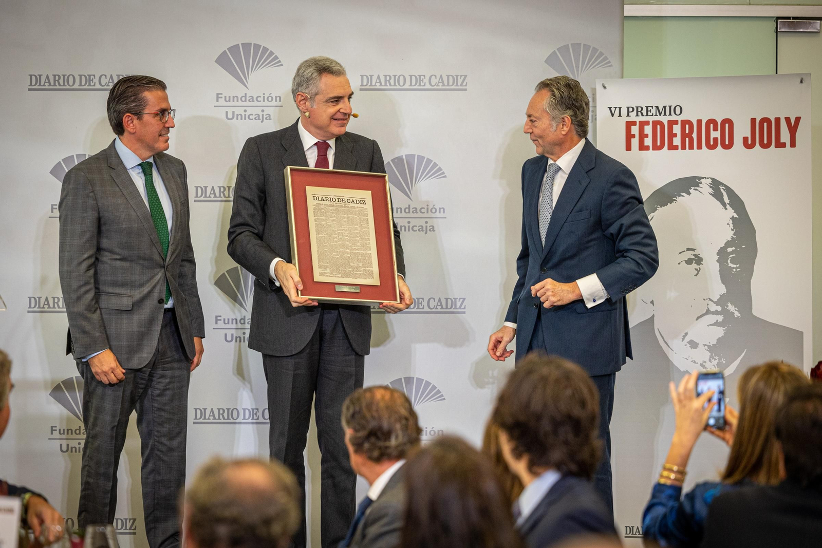 Las imágenes de la entrega del premio Federico Joly al abogado Pedro Pérez-Llorca Zamora