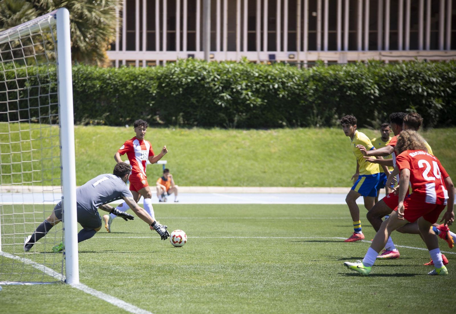 Partido de Segunda RFEF entre el Almería B y el Cádiz Mirandilla