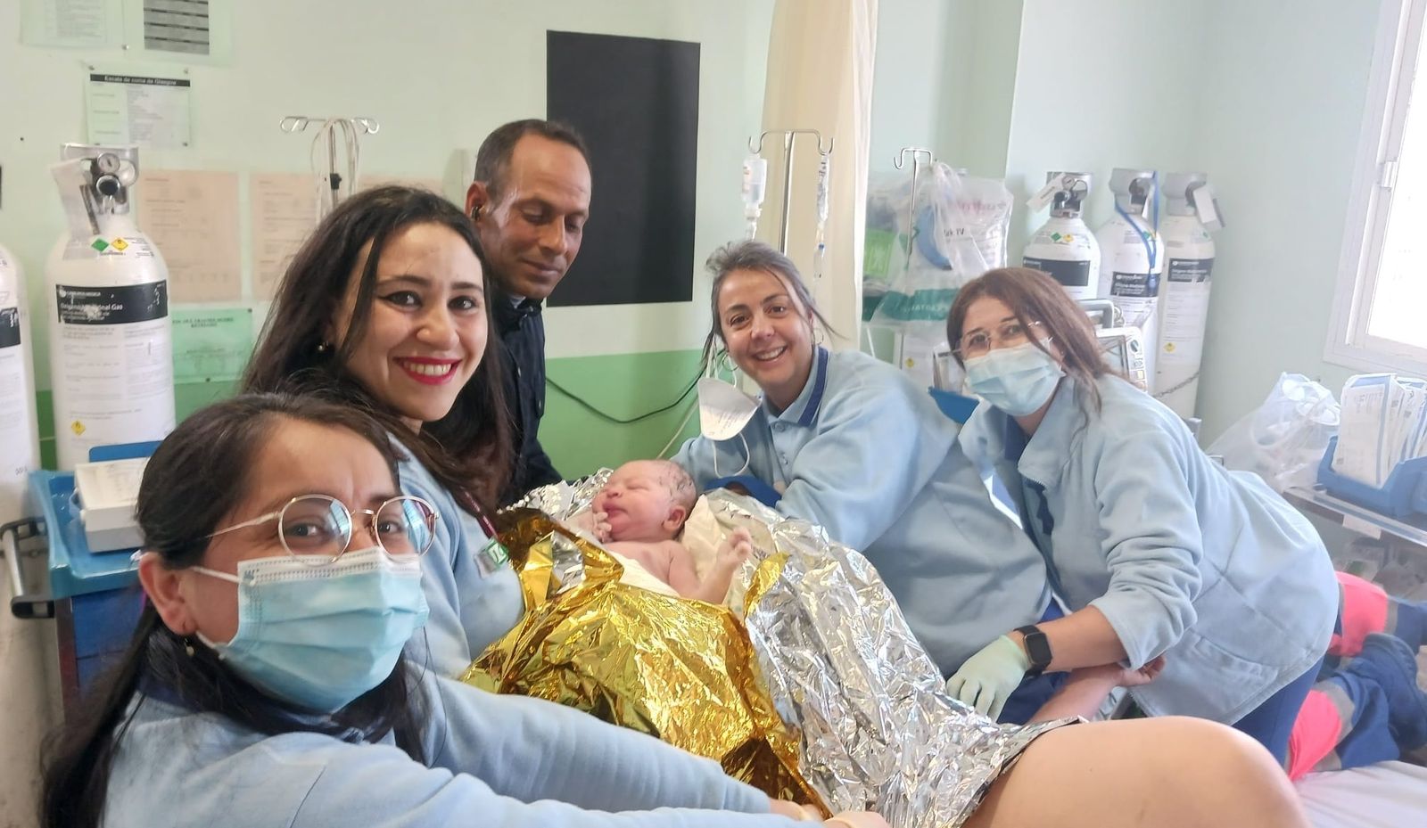 El centro de salud de Almonte atiende un parto que surgió de imprevisto.