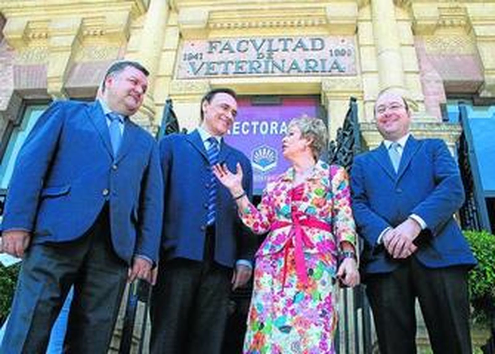 Francisco Zurera, José Carlos Gómez Villamandos, Elena Víboras y Rafael Navas, ayer antes de la reunión.