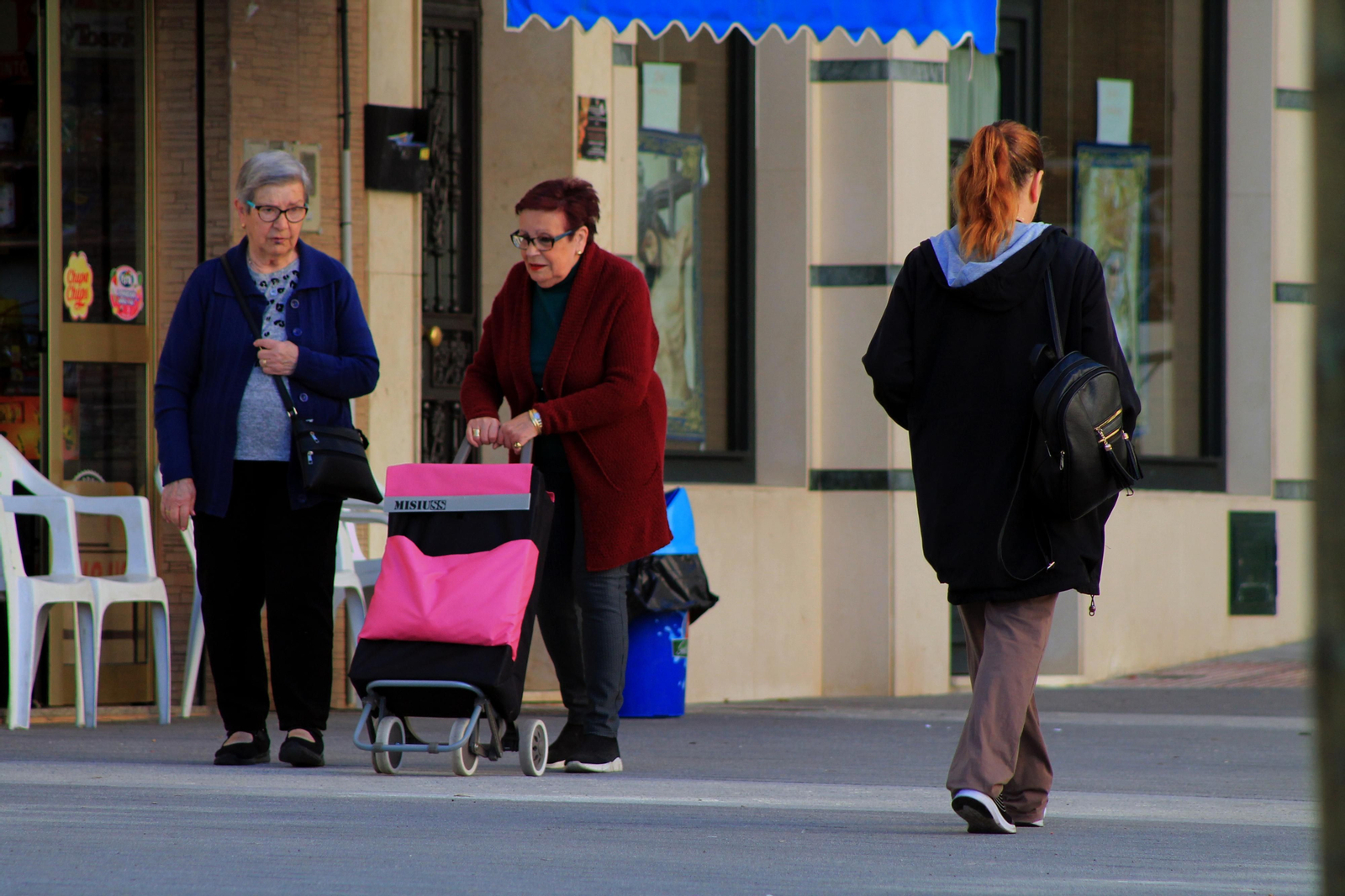 Barrio a Barrio: Imágenes de la Barriada de Los Dolores