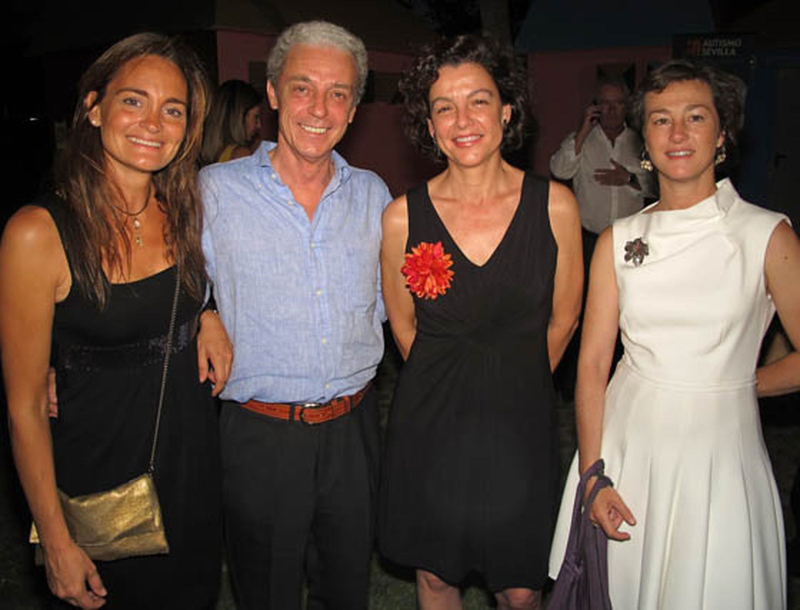 María Martínez, Álvaro Basa, Rosa Queipo de Llano y Tere Montes, de Fundación Konecta, patrocinador único de la XIII Gala del Autismo

Foto: Victoria Ramírez