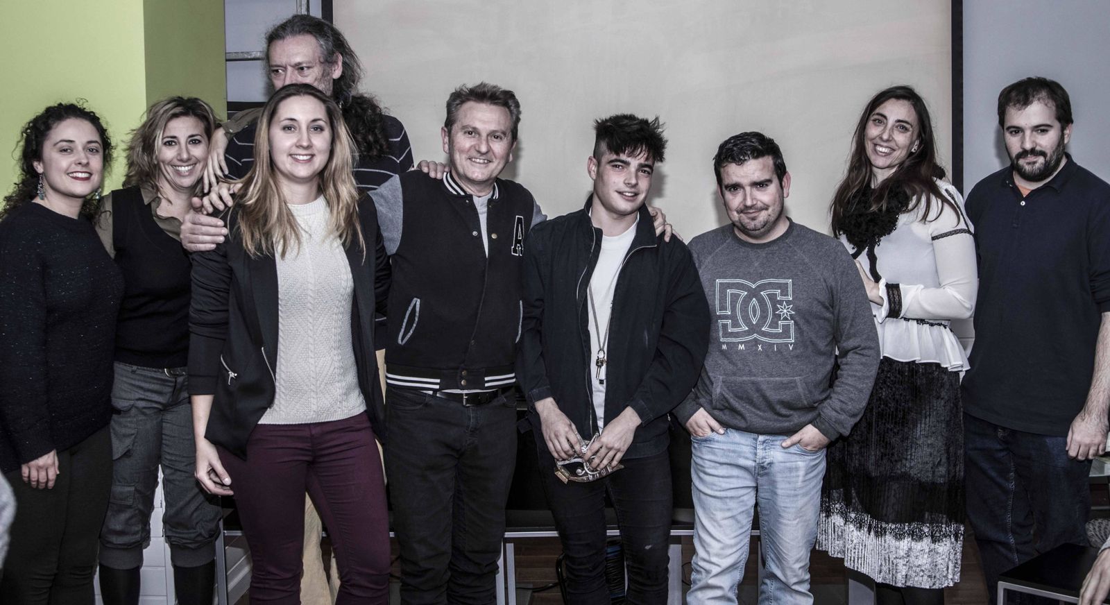 Profesores, ganadores y actores tras darse a conocer el fallo del jurado.