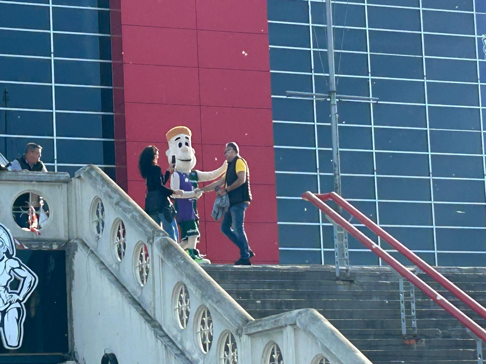 Chicui hace amigos en la Final Four