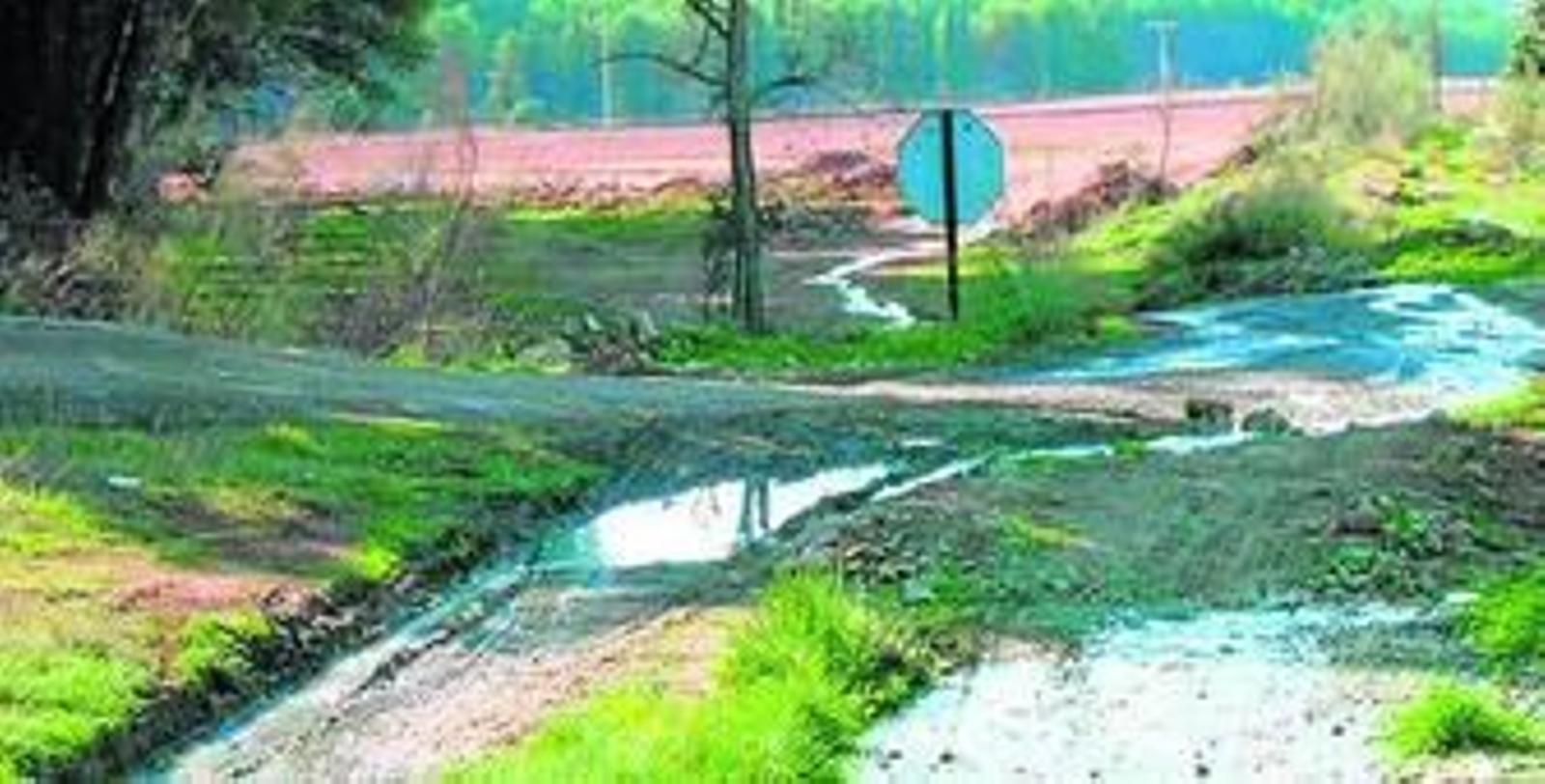 Los habitantes de la zona denunciaron los vertidos de aguas fecales durante años.