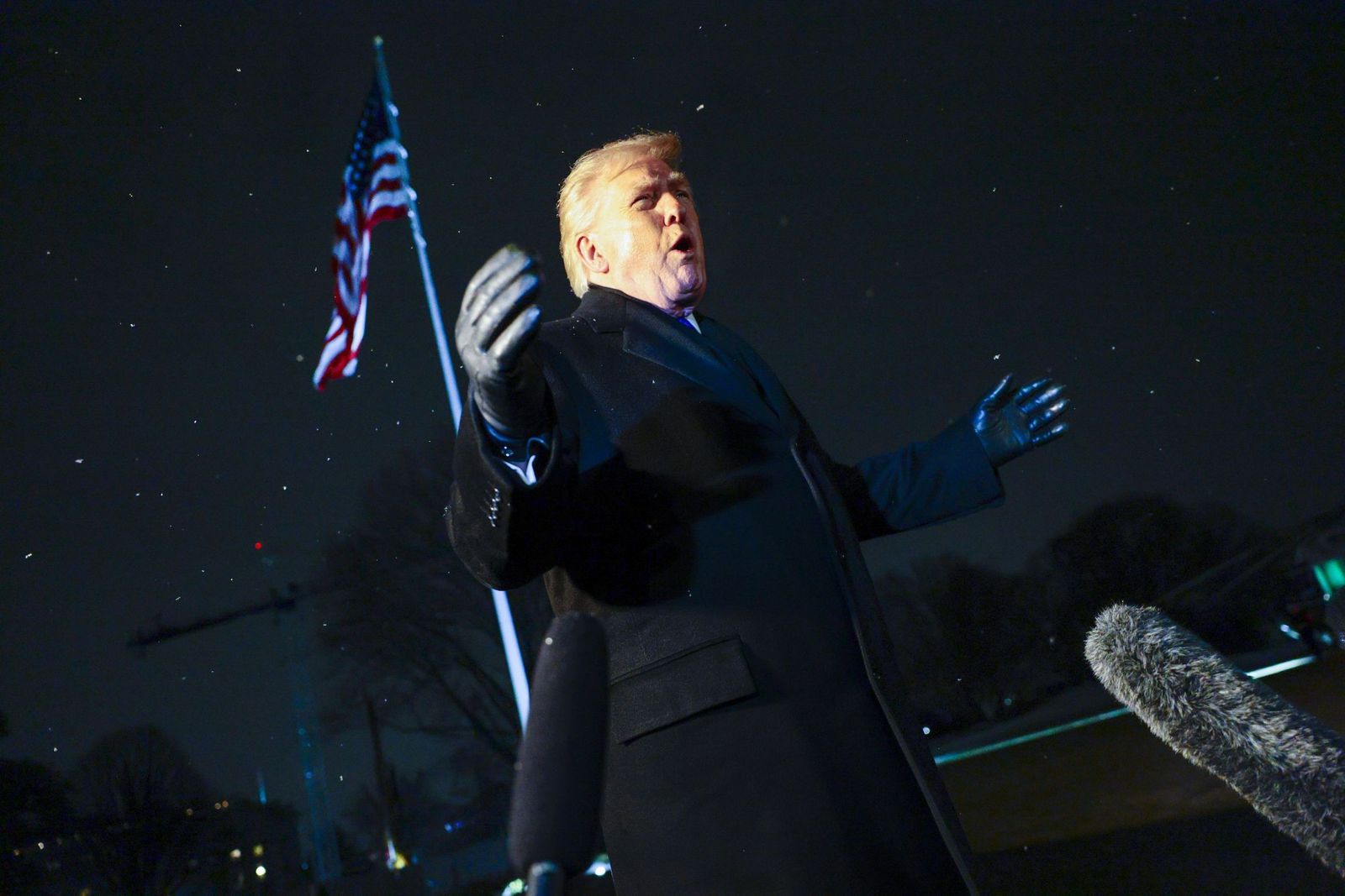 Donald Trump insiste en que las elecciones en EEUU están "amañadas" y son "fraudulentas".